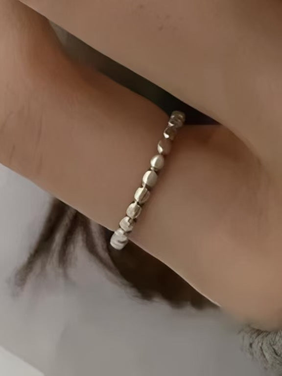 Twisted Oval Open Ring for Women, Vintage Style, Retro Light Luxury, Fashionable and Unique Design